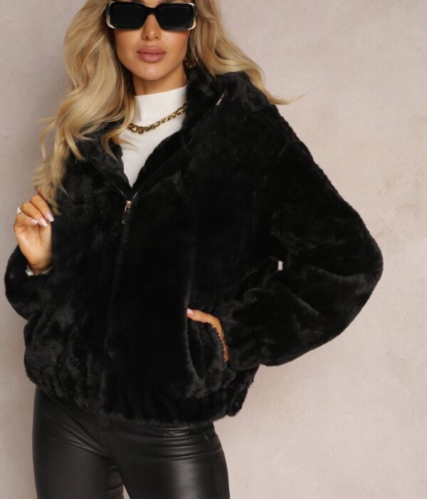 Дамско меко пухено черно яке с обемна качулка и топла подплата от Next Level