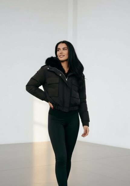 Изглед на функционалните предни джобове и прецизната изработка на Next Level