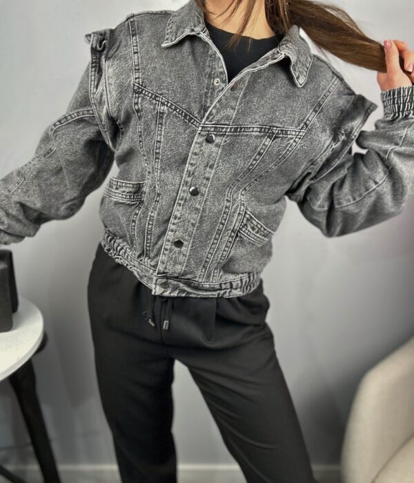 Сиво дамско дънково яке с ефектни къдри и ластик Next Level