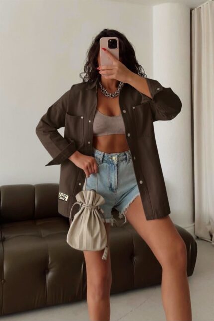 Дамска дънкова риза-яке в кафяв цвят Oversize Chic със свободна кройка от Next Level