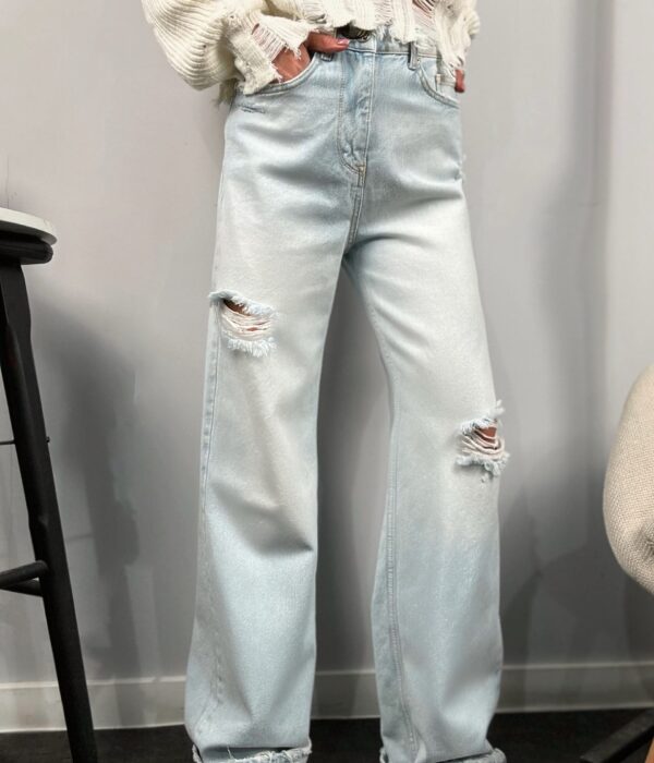 Дамски светлосини дънки с широк крачол и накъсани детайли от Next Level